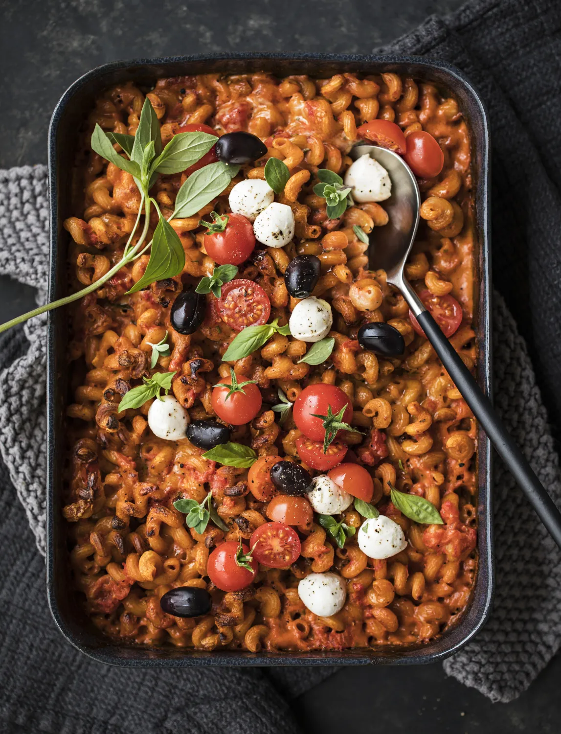 Piatto a base di pasta di farro